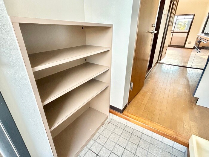 物件内観写真16　(靴箱)