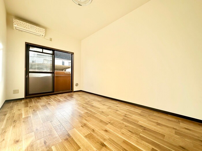 物件内観写真18　(居室)