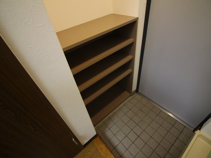 物件内観写真18　(靴箱)