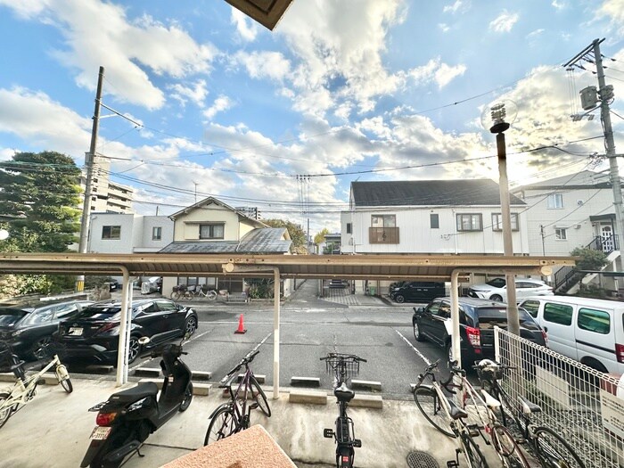 物件内観写真21　(室内からの展望)