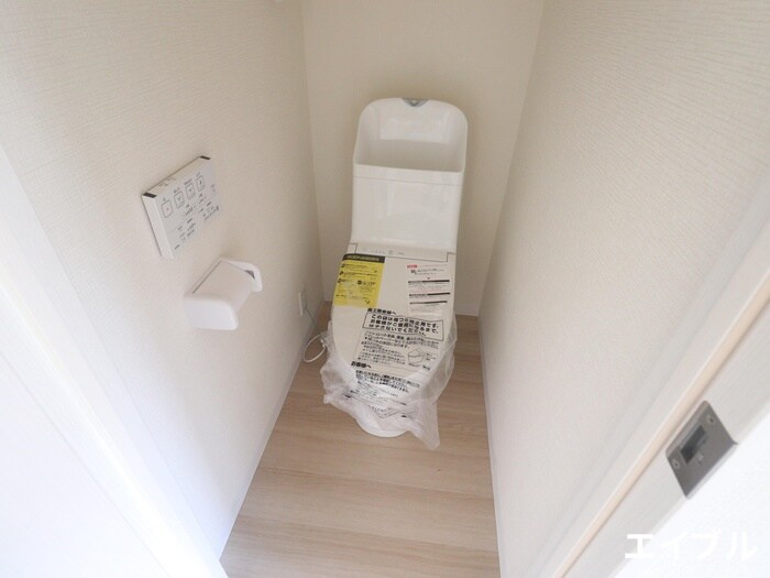 物件内観写真10　(トイレ)