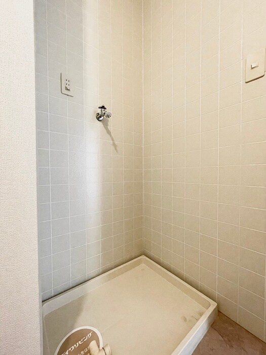 物件内観写真13　(洗濯機置場)