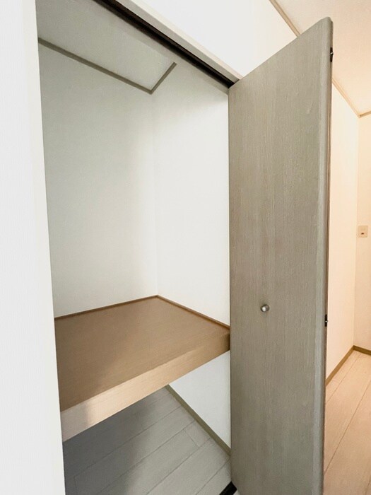 物件内観写真16　(収納)