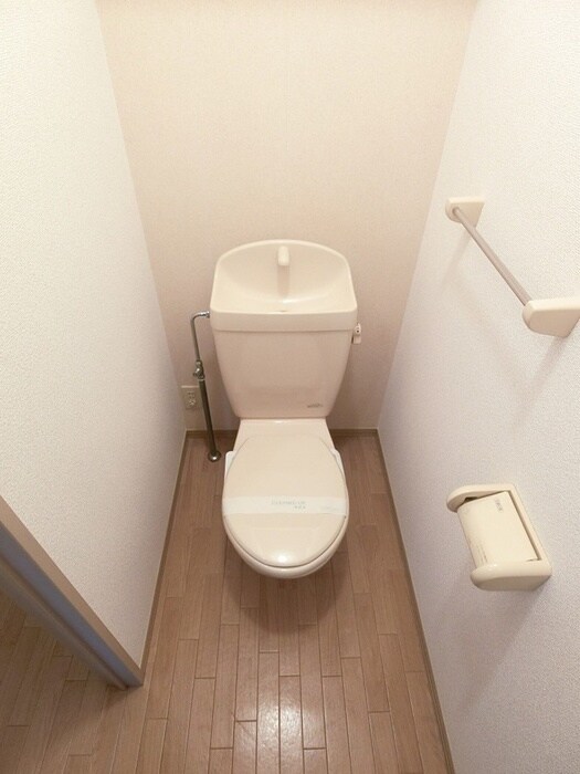 物件内観写真10　(トイレ)