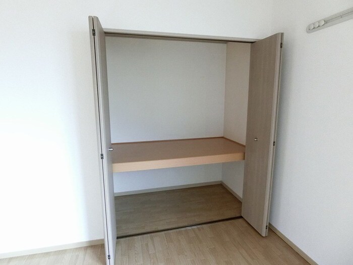 物件内観写真15　(収納)