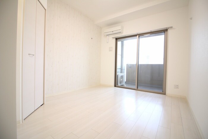 物件内観写真13　(室内からの展望)