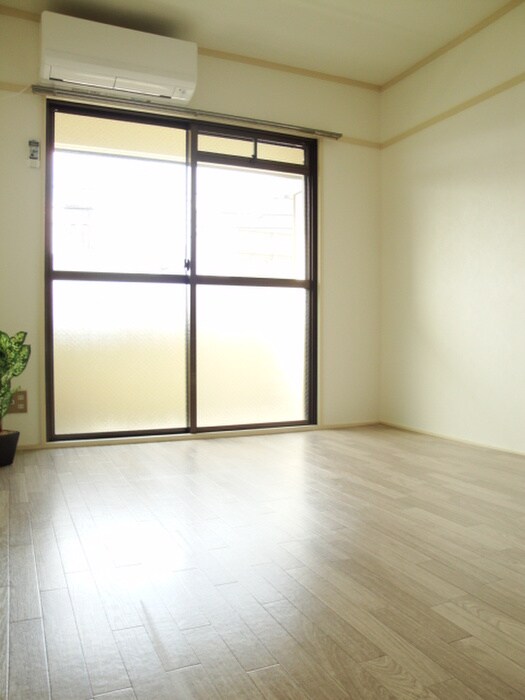 物件内観写真5　(居室)