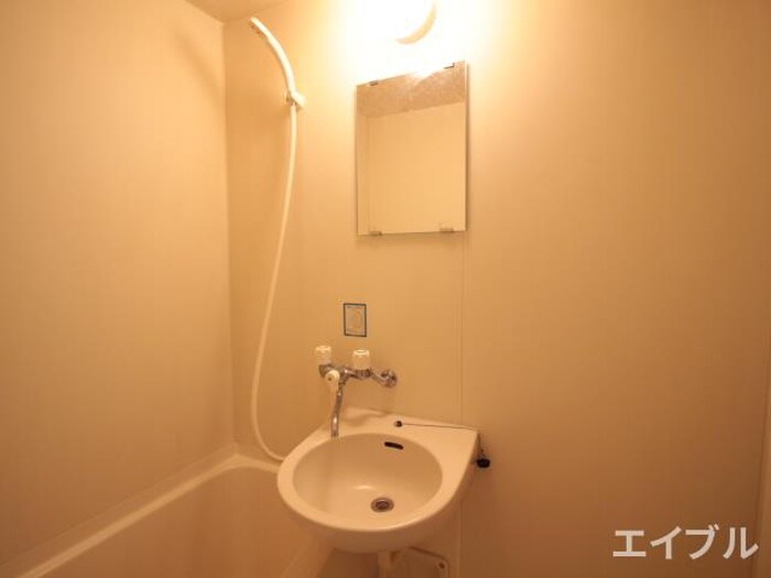 物件内観写真10　(洗面)