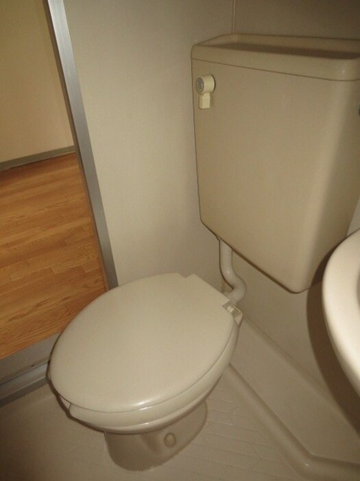 物件内観写真10　(トイレ)