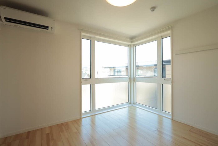 物件内観写真3　(居室)