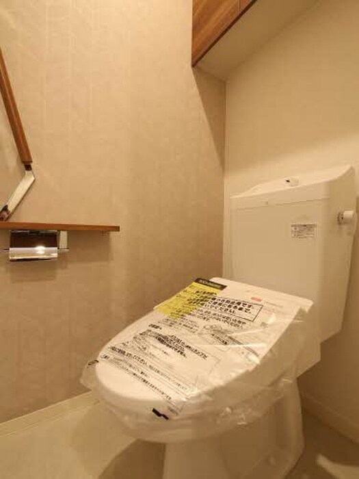 物件内観写真4　(トイレ)