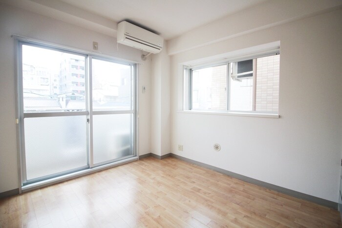 物件内観写真6　(居室)