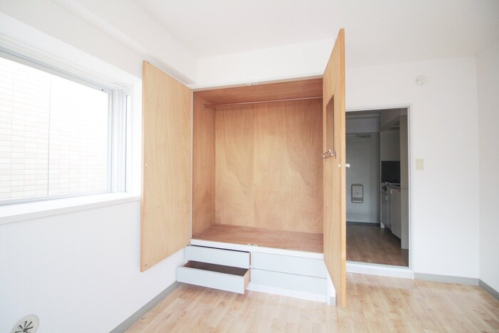 物件内観写真7　(収納)