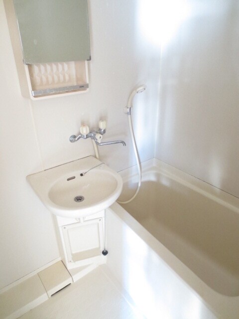 物件内観写真8　(バス／シャワールーム等)