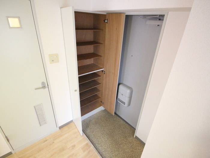 物件内観写真12　(靴箱)
