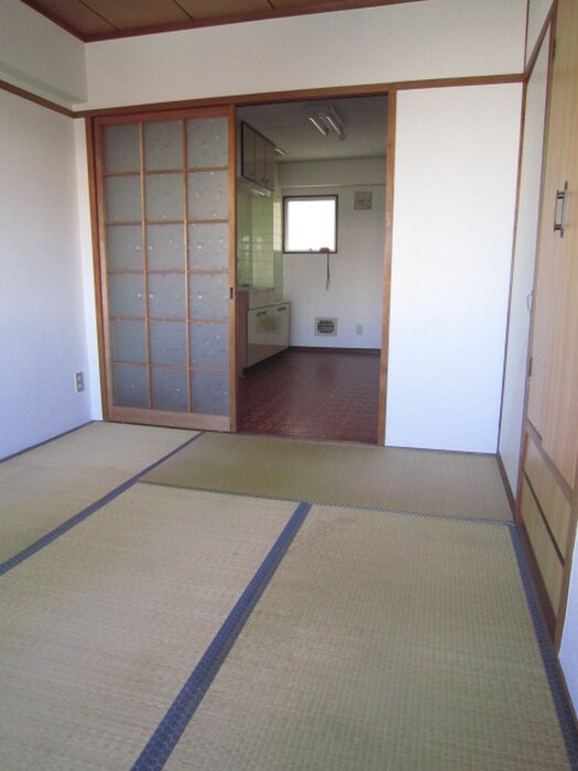 物件内観写真5　(居室)