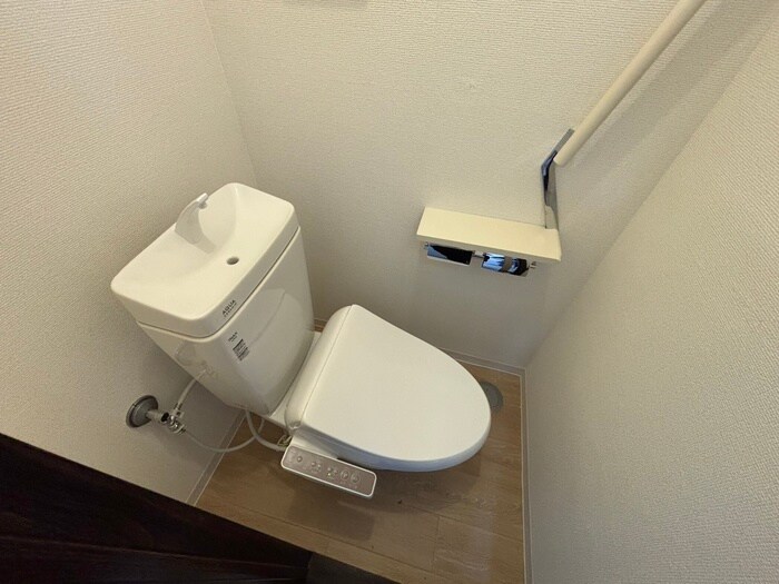 物件内観写真10　(トイレ)