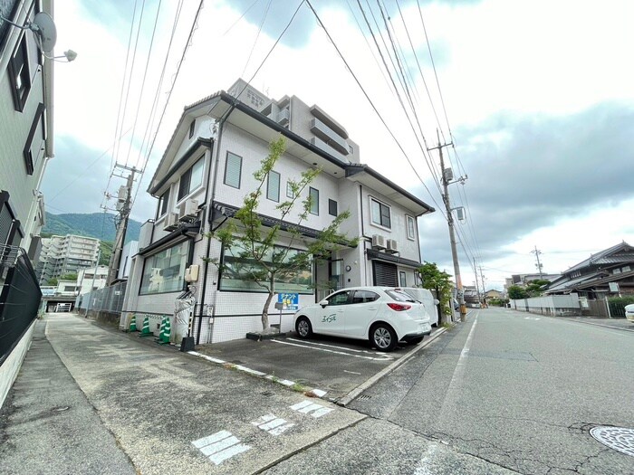 もみじルームの物件外観写真