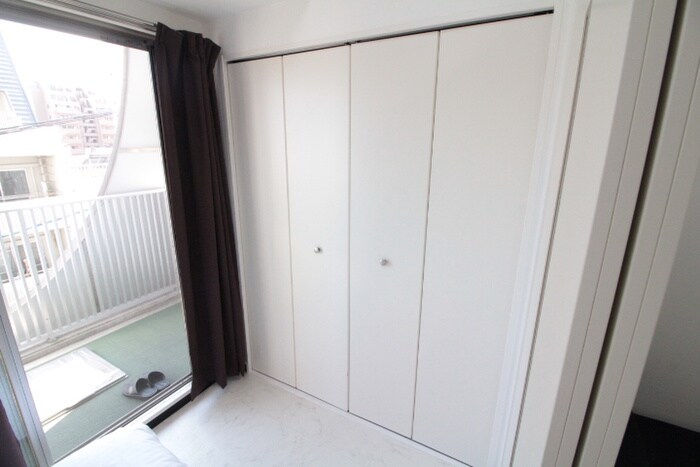 物件内観写真12　(収納)