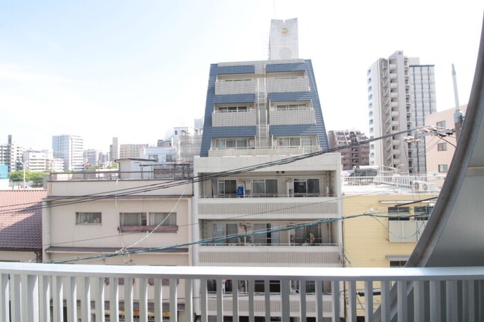 物件内観写真16　(室内からの展望)