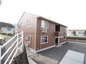カムクワット戸坂外観写真