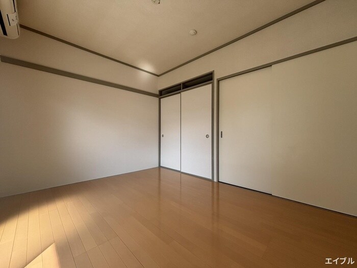 物件内観写真19　(居室)