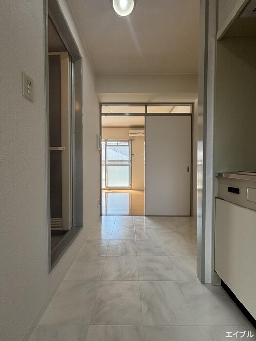 物件内観写真20　(廊下)