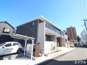 カーサ八幡外観写真