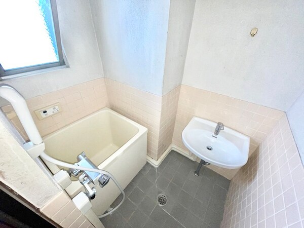 バス／シャワールーム等