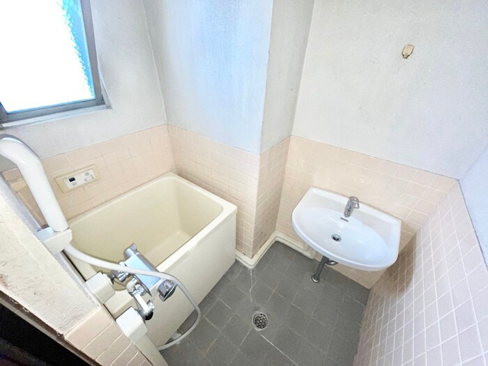 物件内観写真12　(バス／シャワールーム等)