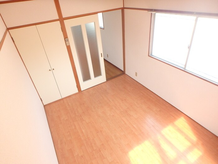 物件内観写真7　(居室)