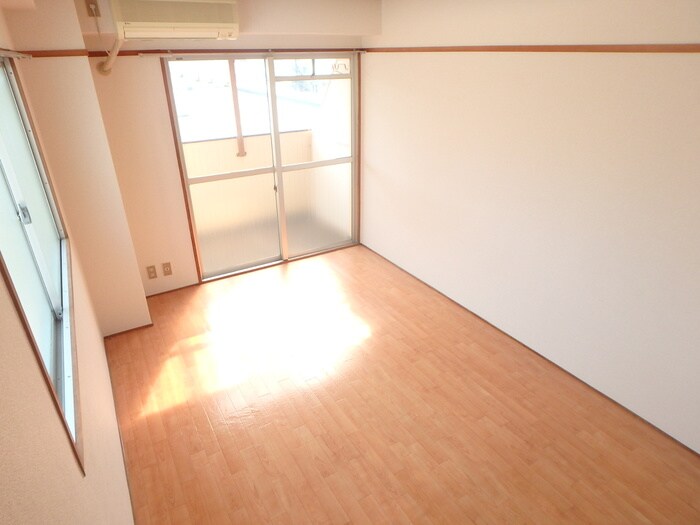 物件内観写真18　(居室)