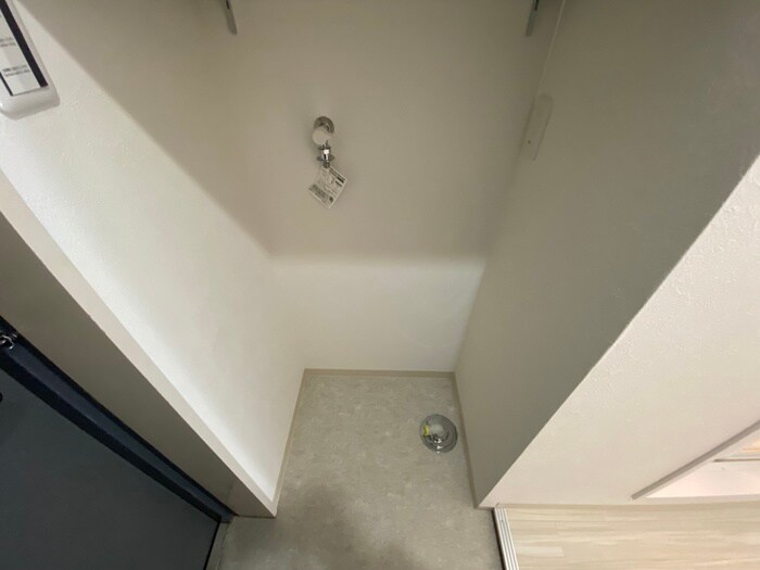 物件内観写真15　(洗濯機置場)