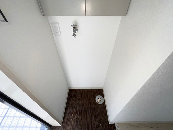 物件内観写真16　(洗濯機置場)