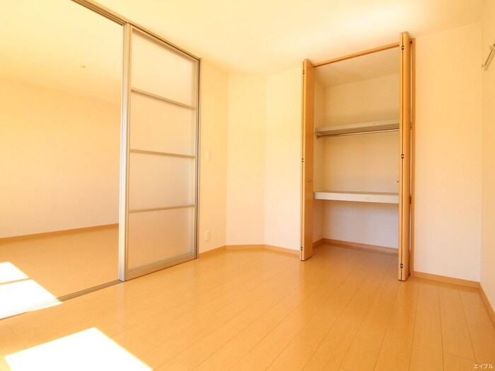 物件内観写真18　(居室)