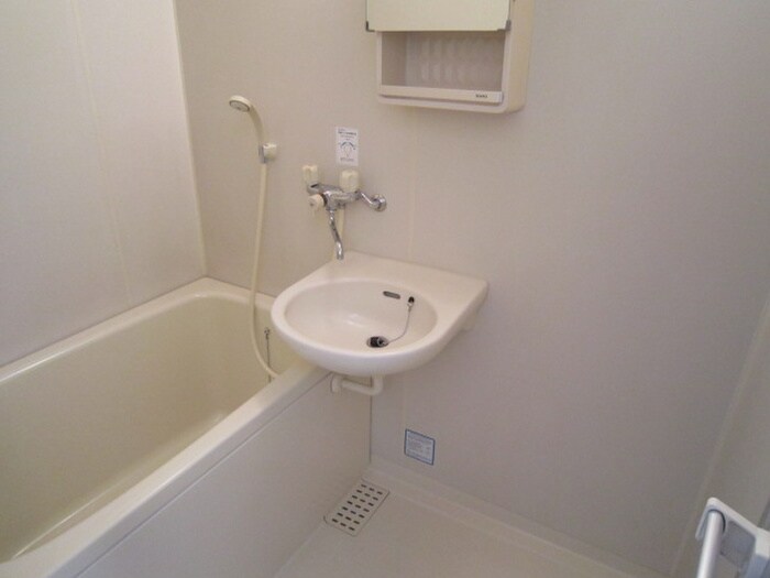 物件内観写真10　(バス／シャワールーム等)