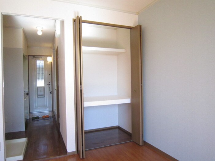物件内観写真13　(収納)