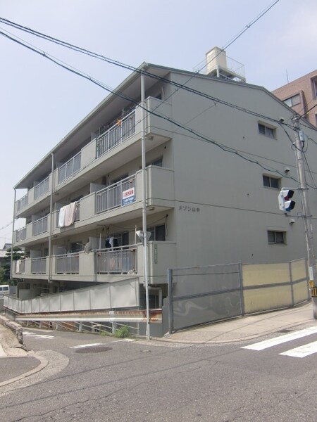 メゾン山中外観写真