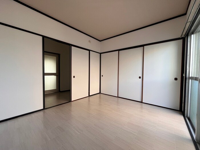 物件内観写真11　(居室)