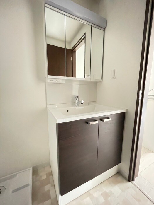 物件内観写真11　(洗面)