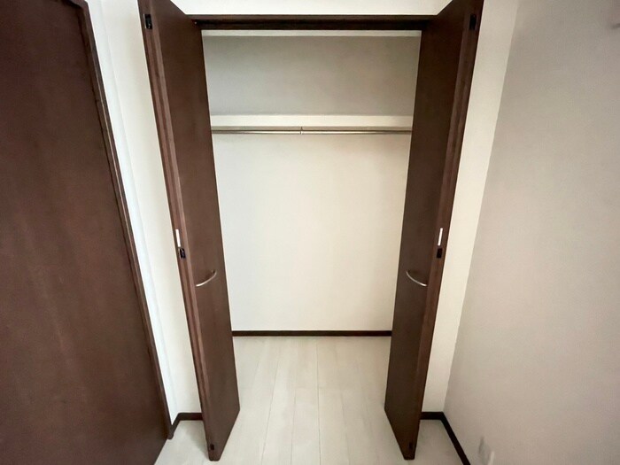 物件内観写真13　(収納)
