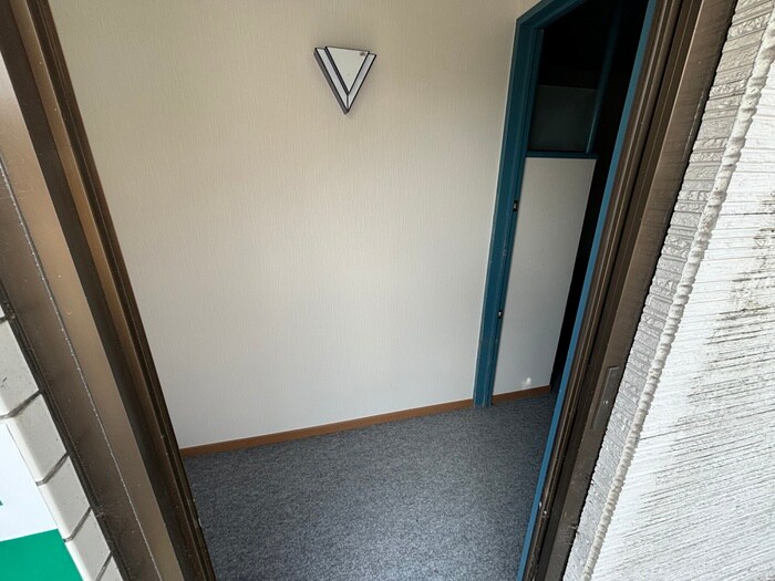 物件内観写真15　(玄関)