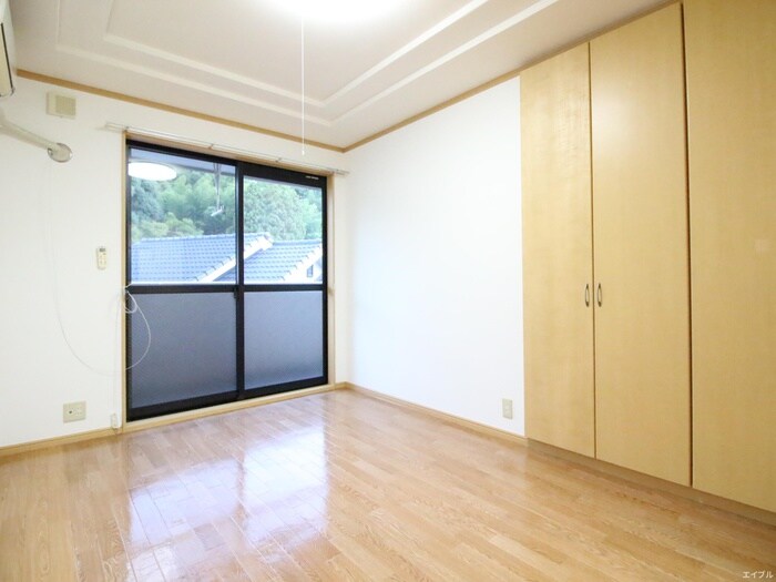 物件内観写真8　(居室)