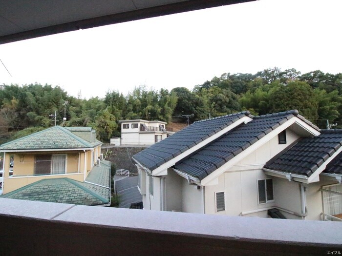 物件内観写真16　(室内からの展望)