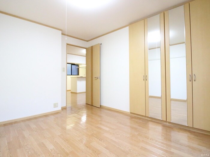 物件内観写真19　(居室)