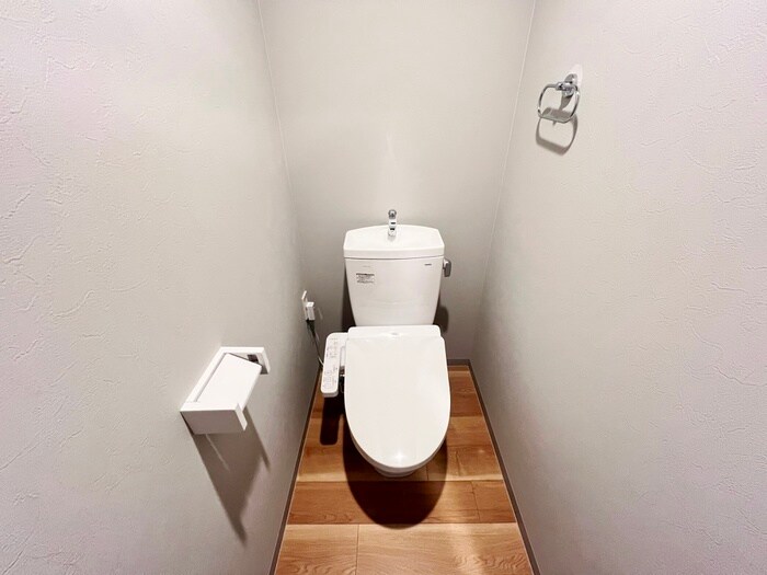 物件内観写真7　(トイレ)