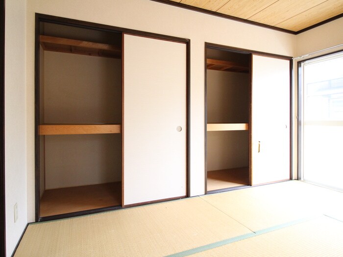 物件内観写真12　(収納)