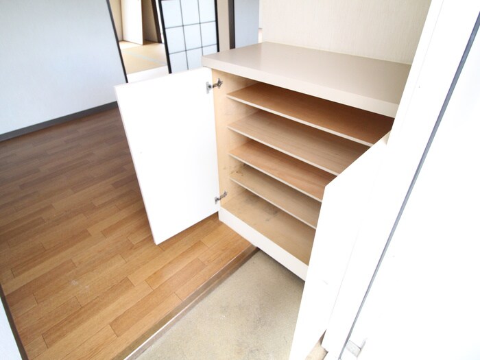 物件内観写真22　(靴箱)