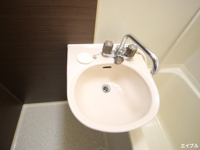 物件内観写真10　(洗面)