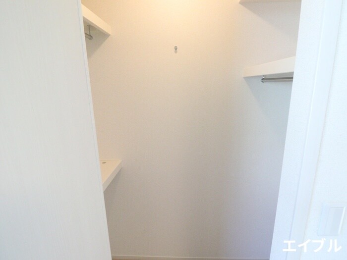 物件内観写真10　(収納)